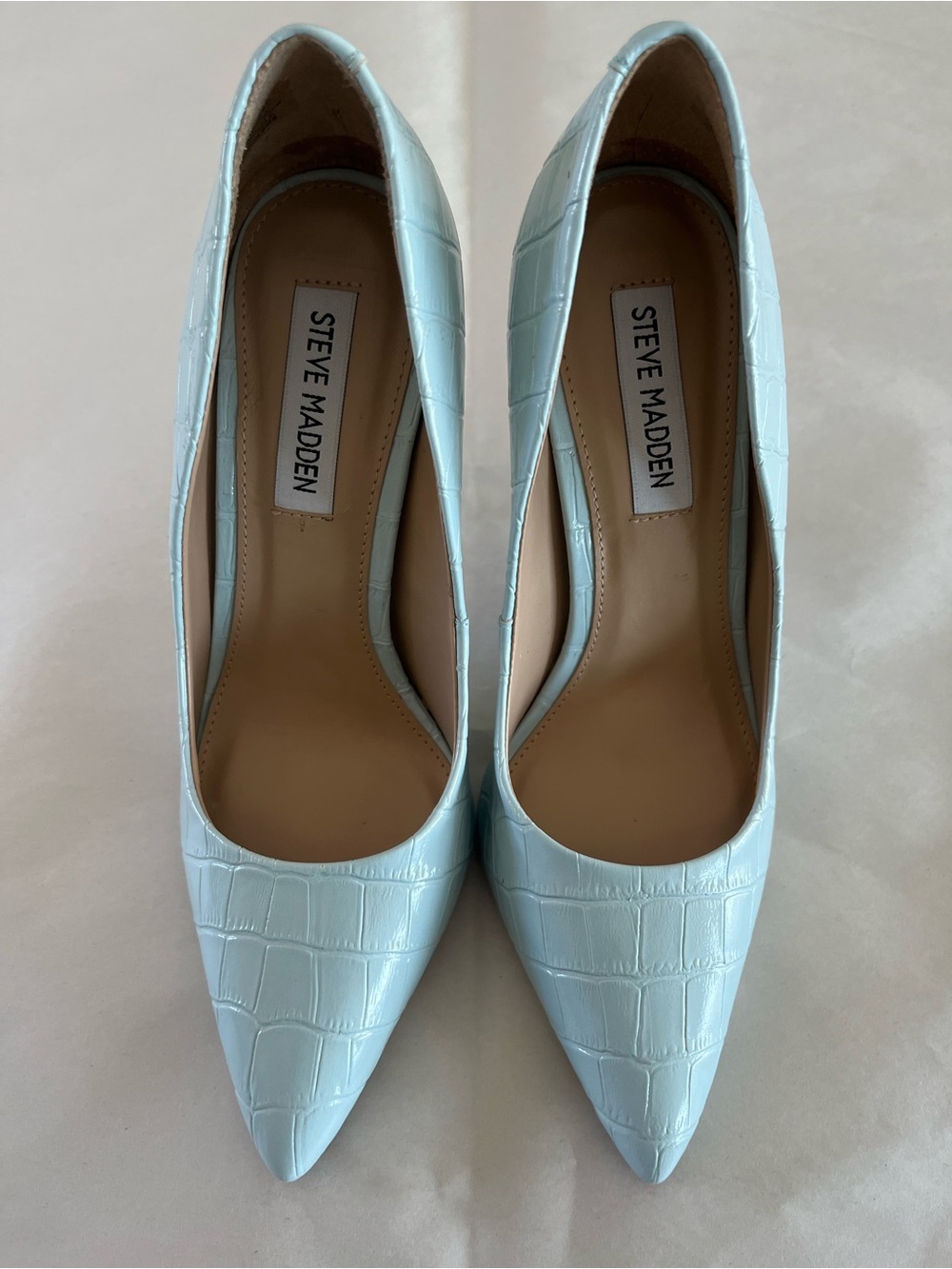 Steve Madden Light Blue Croc-Embossed Pointed Toe Pumps - BRAND NEW!